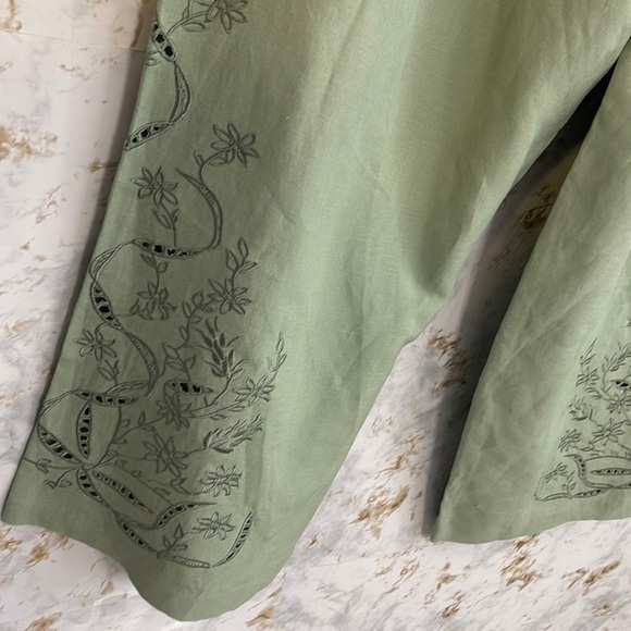 Susan Graver Wide Leg Cut Out Pants l SIZE 1X - Picture 7 of 12